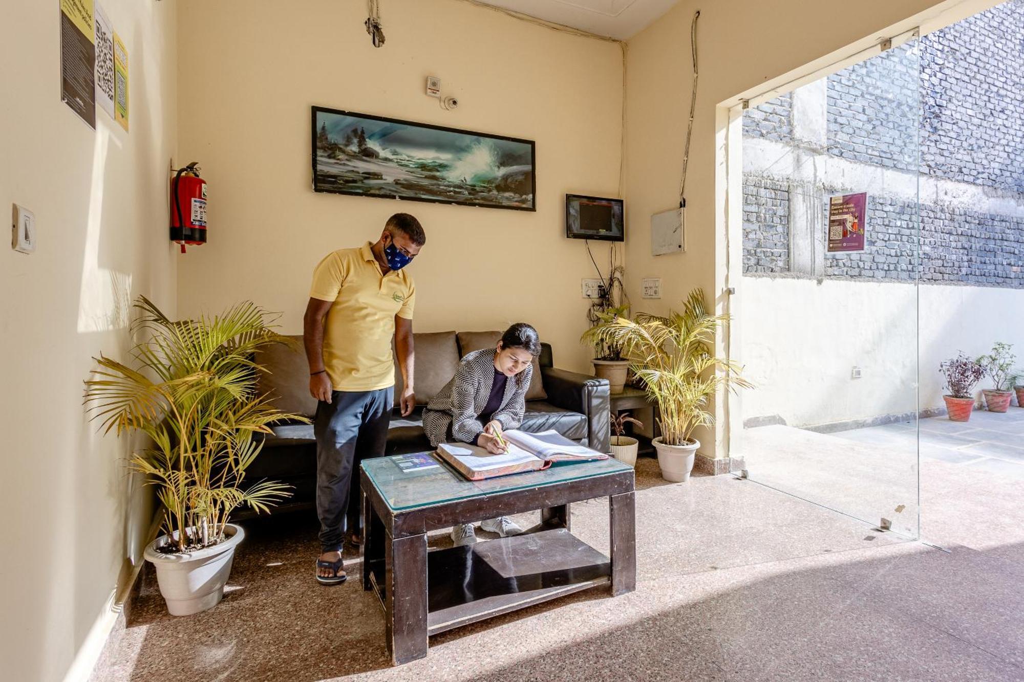 Lime Tree Studio Near Fortis Gurgaon Zewnętrze zdjęcie